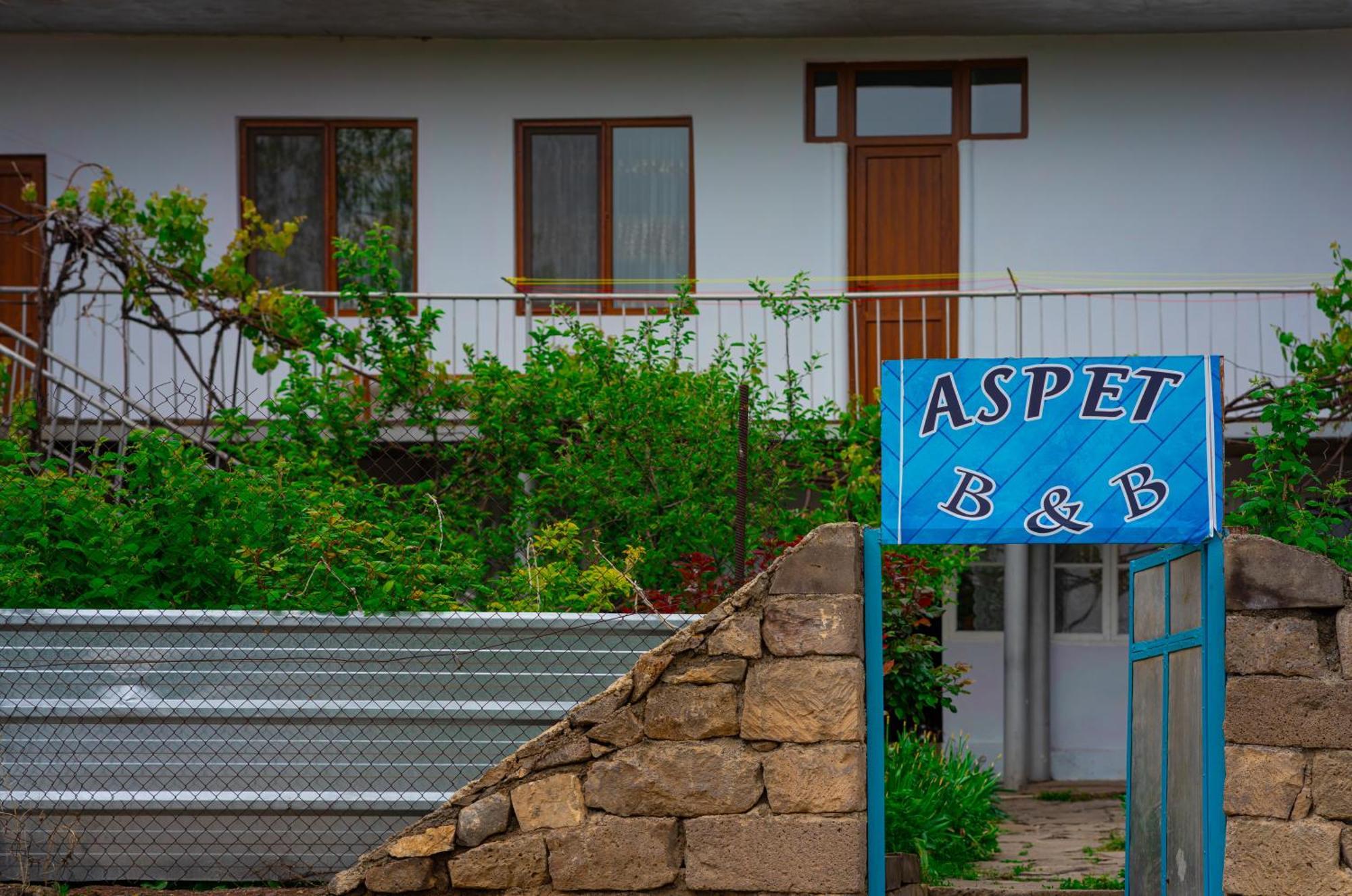 Aspet B&B Tat'ev Bagian luar foto