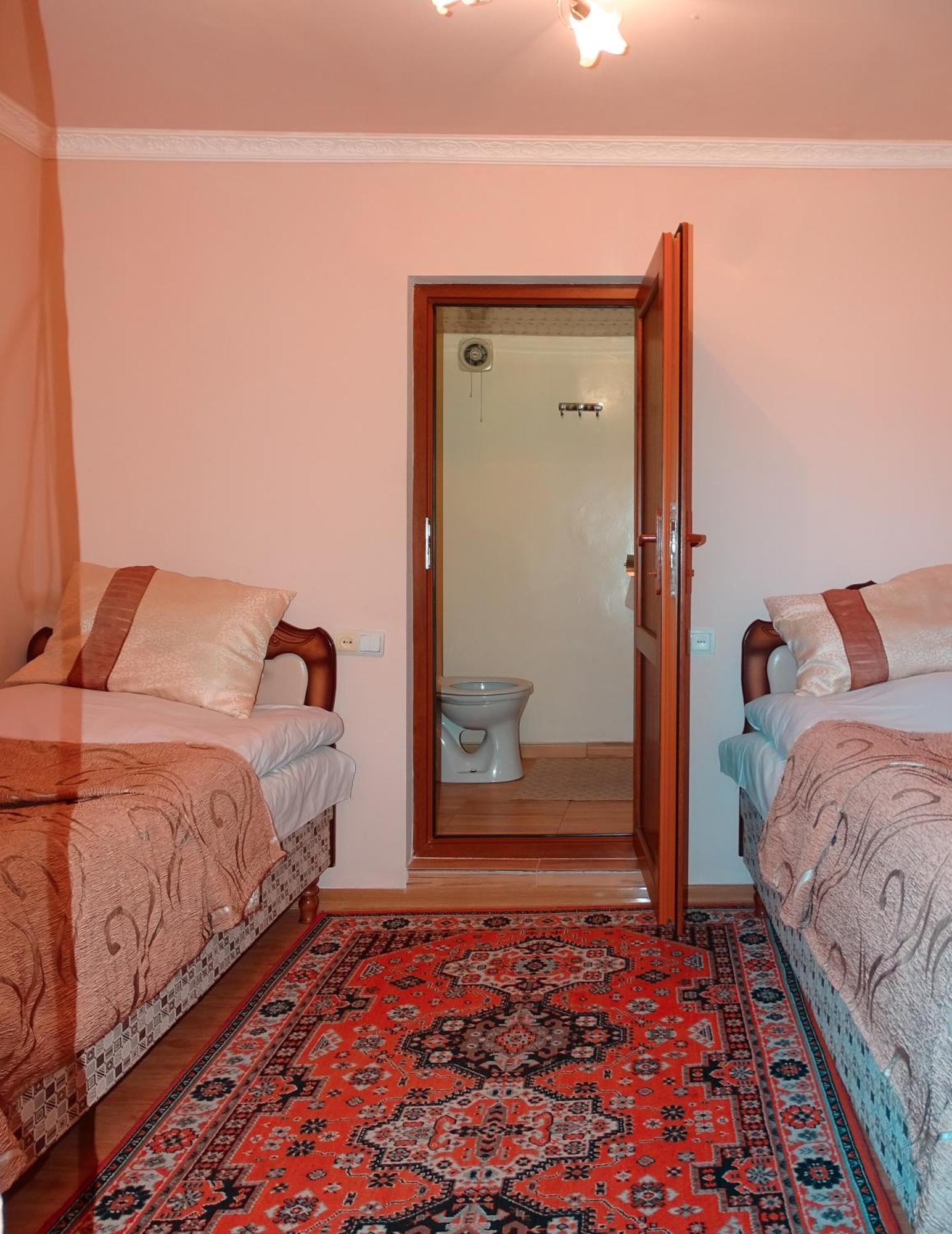 Aspet B&B Tat'ev Bagian luar foto